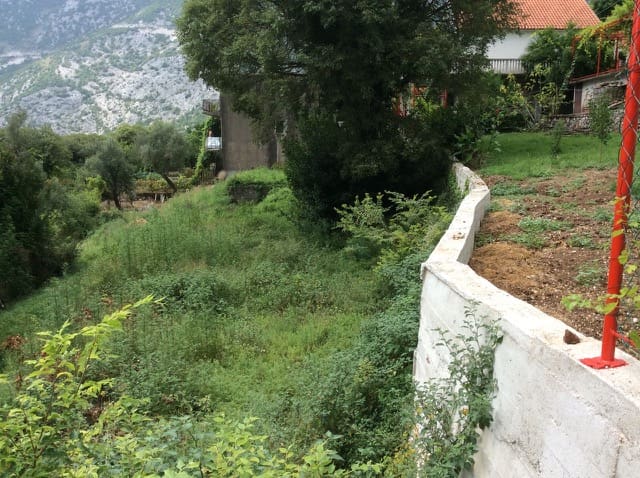 Land plot for sale in Risan — Montenegro