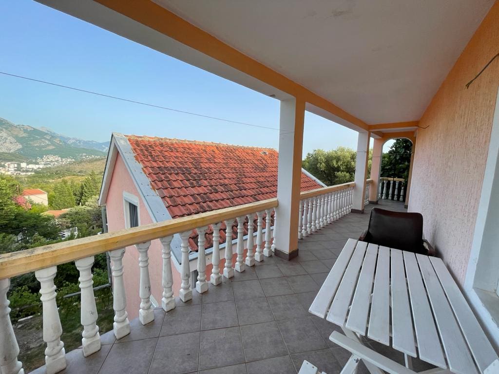 House for sale in Sutomore 180sqm — Montenegro