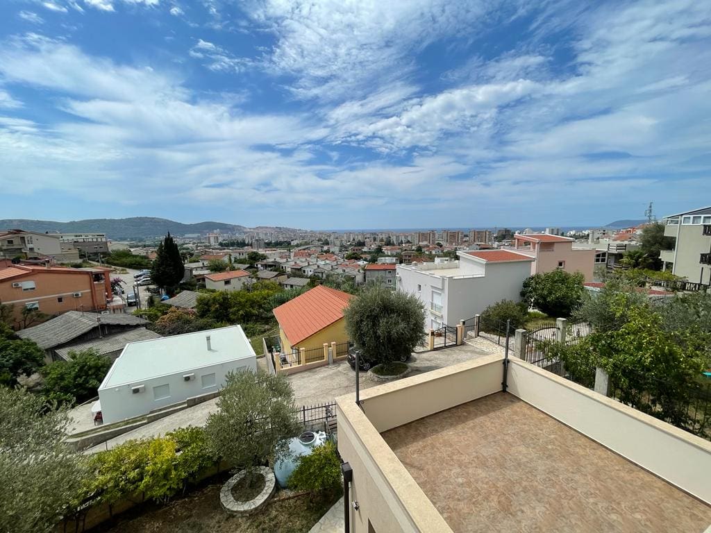 Villa for sale in Bar — Montenegro
