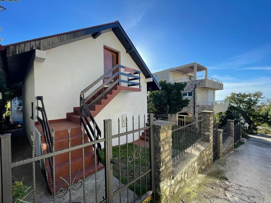 House for Sale in Ratac, Bar – Sea View, 4 Bedrooms, 700m from the Coast-In Process of Legalization — Montenegro