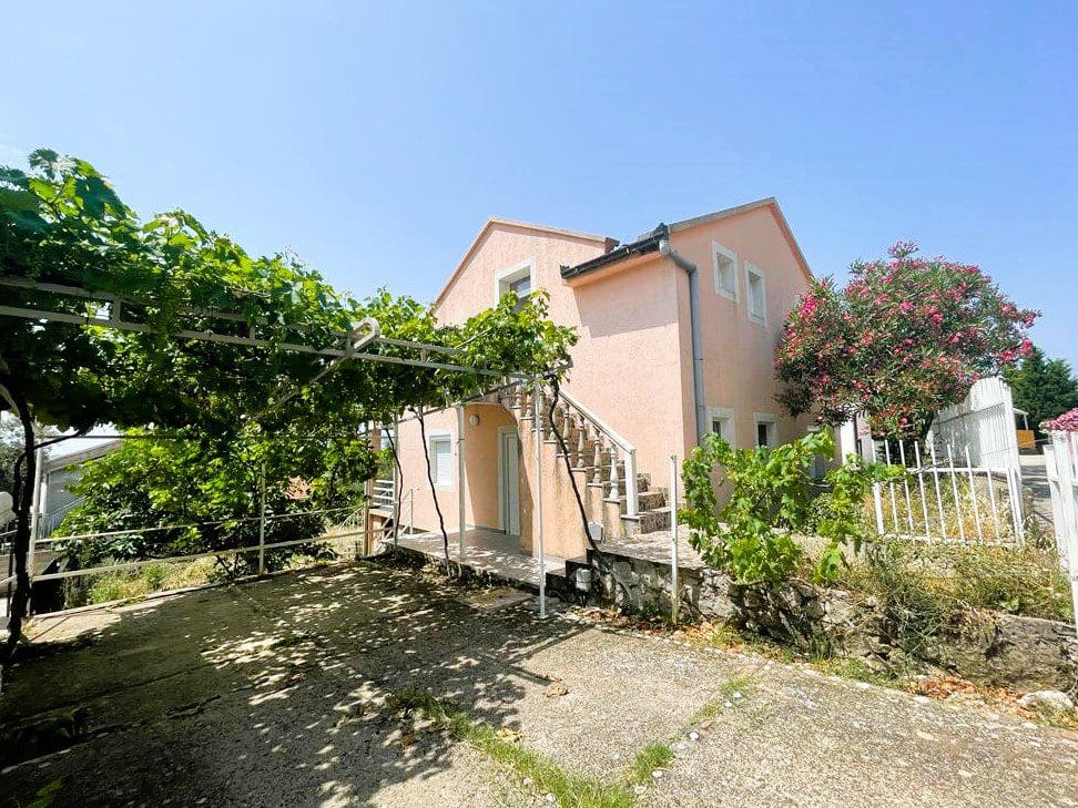 🏡 Sea View House for Sale in Bar, Montenegro – 5 Bedrooms, 194m² — Montenegro